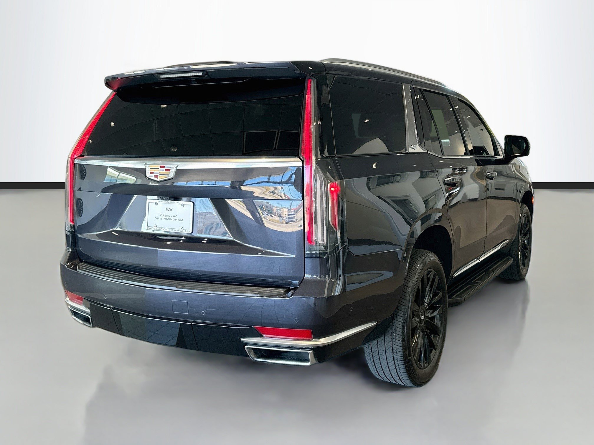 Certified 2024 Cadillac Escalade Premium Luxury AWD/4WD image 5