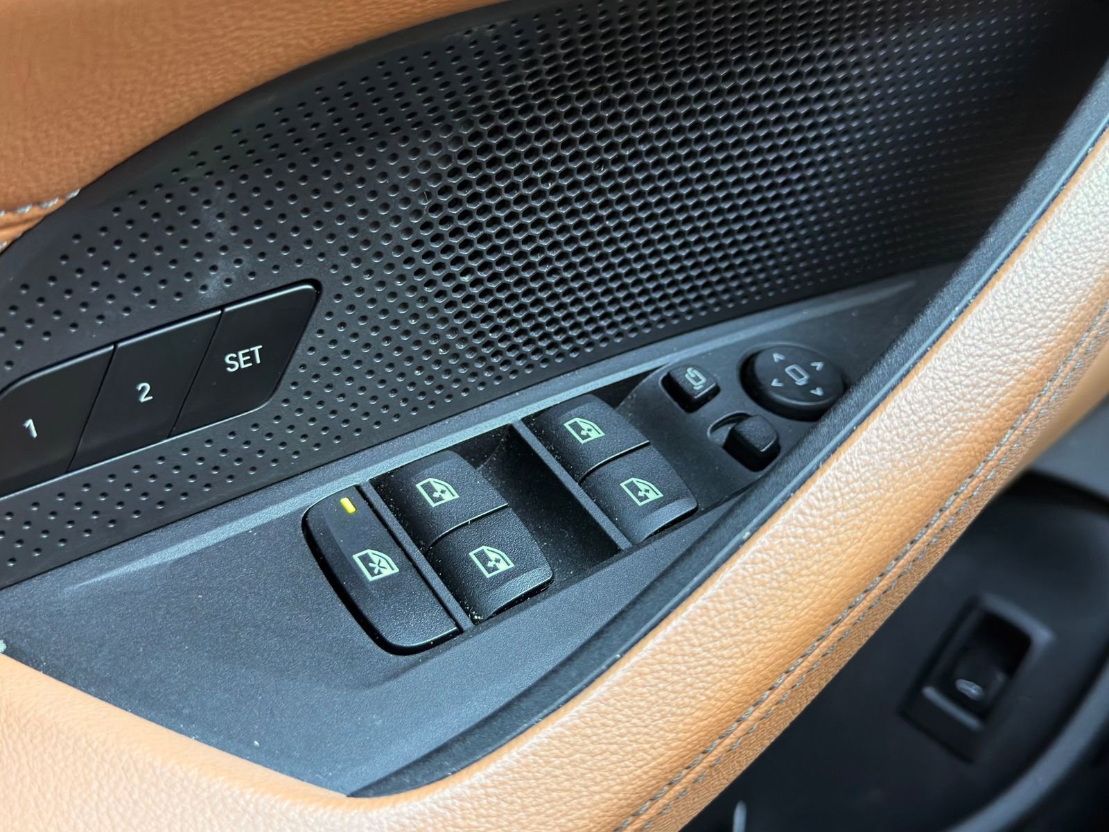 Used 2023 BMW i4 eDrive35 w/ Premium Package image 23