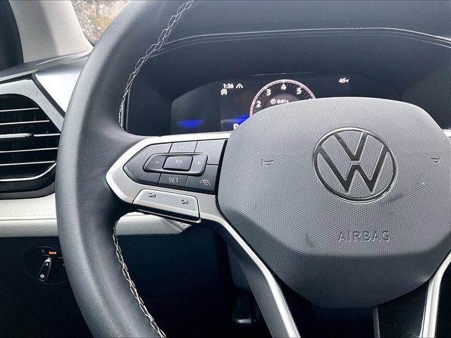Used 2025 Volkswagen Taos S image 23