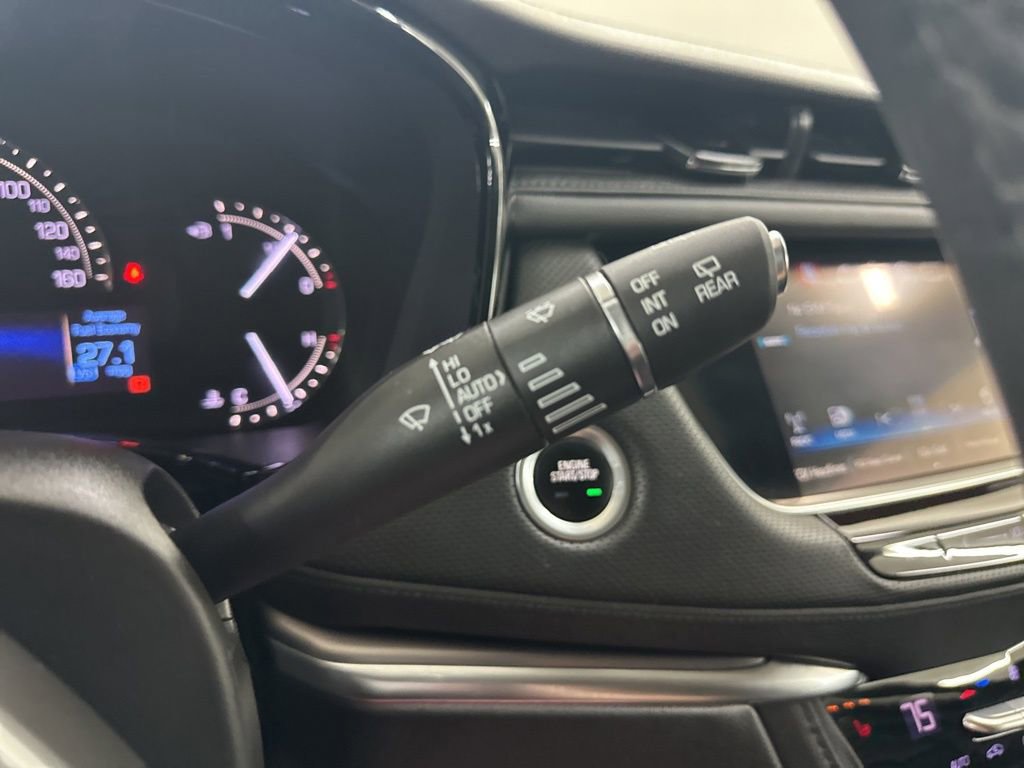 Used 2017 Cadillac XT5 Luxury FWD image 38