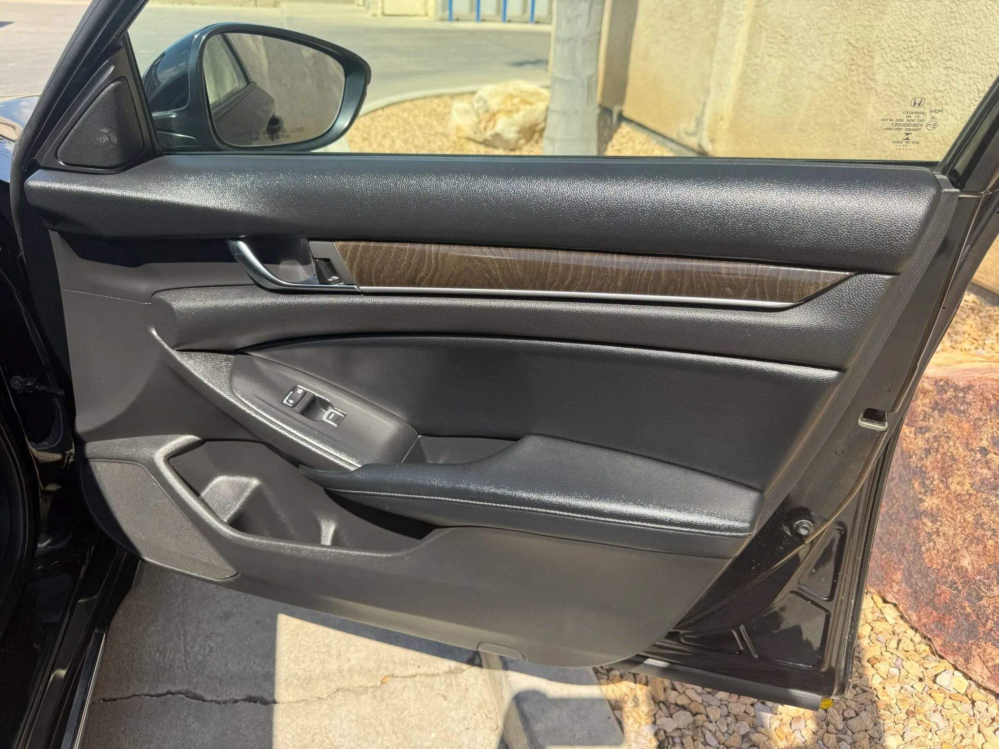 Used 2018 Honda Accord EX-L image 15