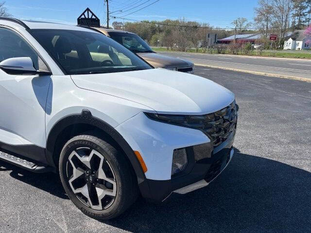 Used 2022 Hyundai Santa Cruz Limited AWD/4WD image 2