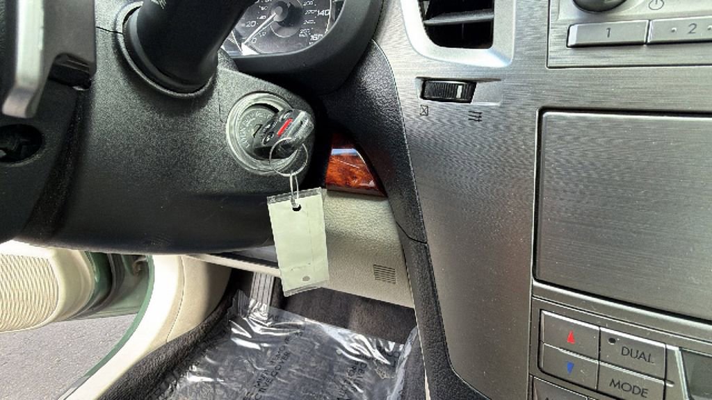 Used 2011 Subaru Outback 3.6R Limited w/ Popular Equipment Group 1B image 16