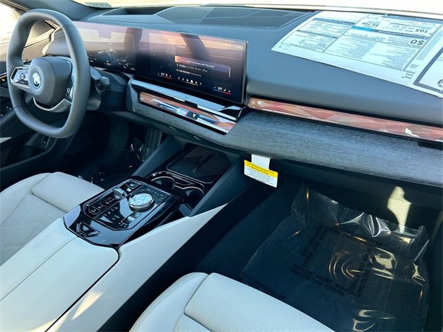 New 2025 BMW i5 eDrive40i w/ Premium Package image 12