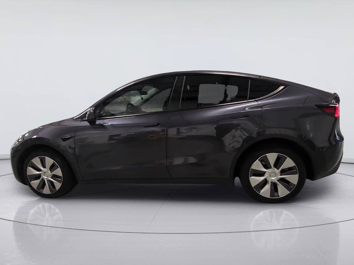 Used 2024 Tesla Model Y Long Range AWD/4WD image 6