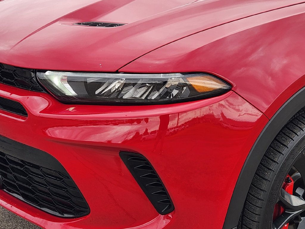 Used 2023 Dodge Hornet GT w/ Cold Weather Group AWD/4WD image 9