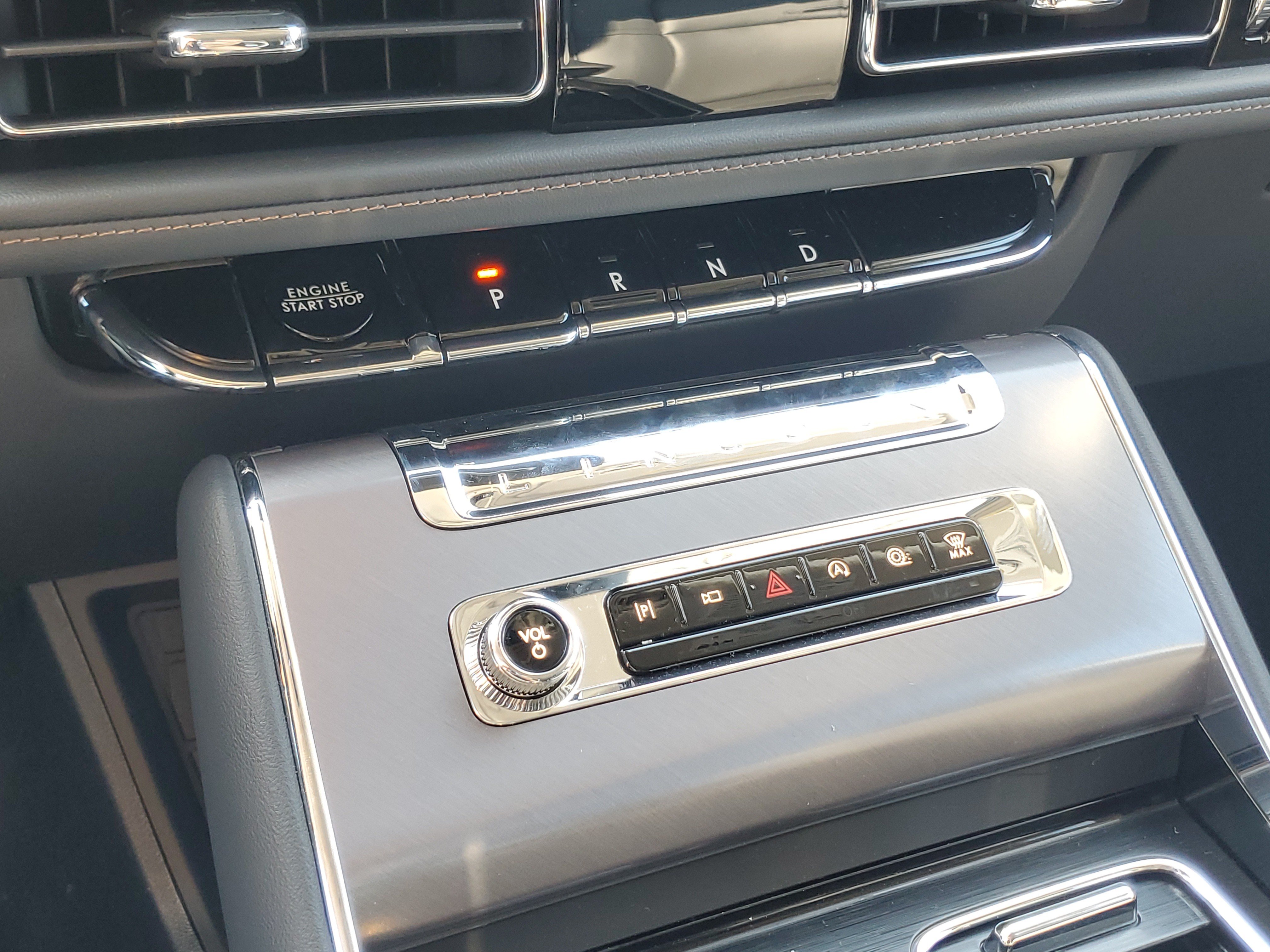 New 2026 Lincoln Aviator AWD image 21