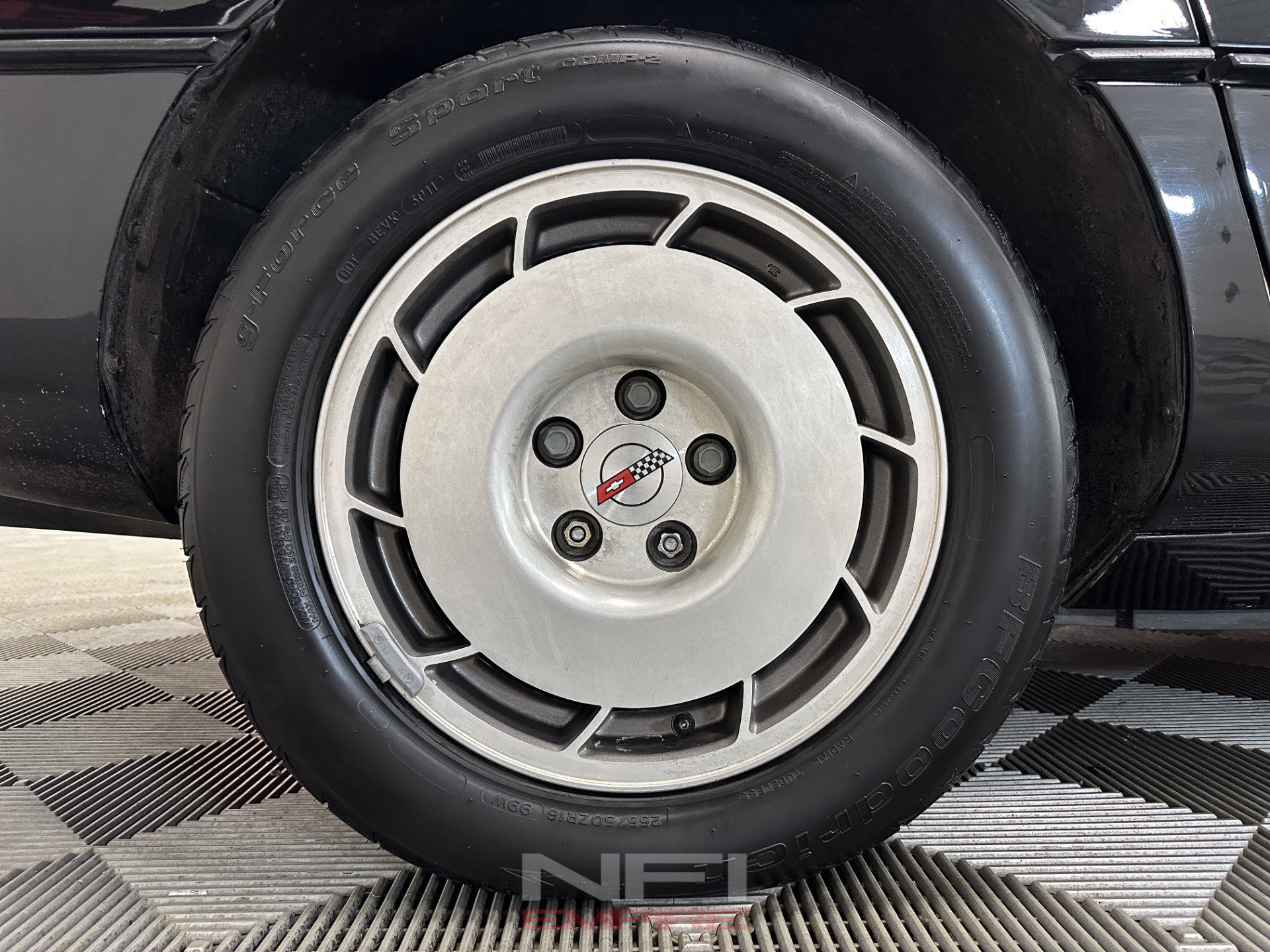 Used 1987 Chevrolet Corvette Coupe RWD image 18
