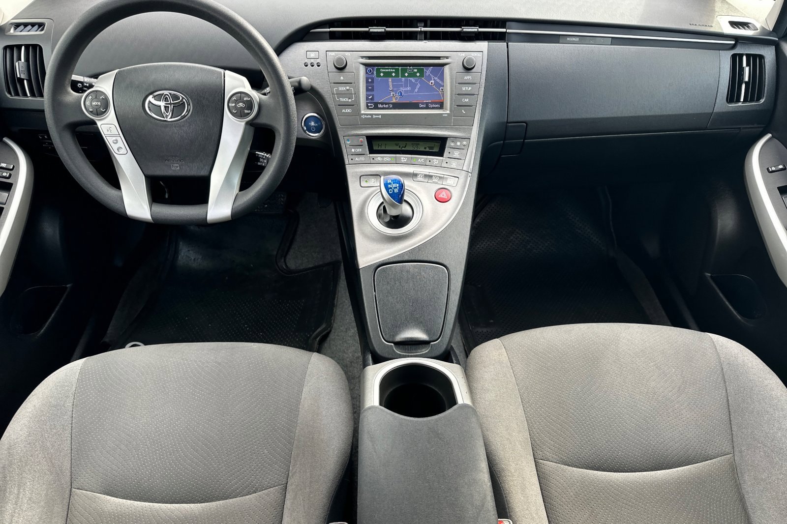 Used 2014 Toyota Prius Three image 10