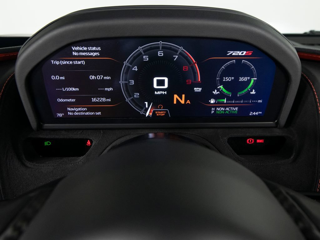 Used 2022 McLaren 720S Luxury RWD image 17