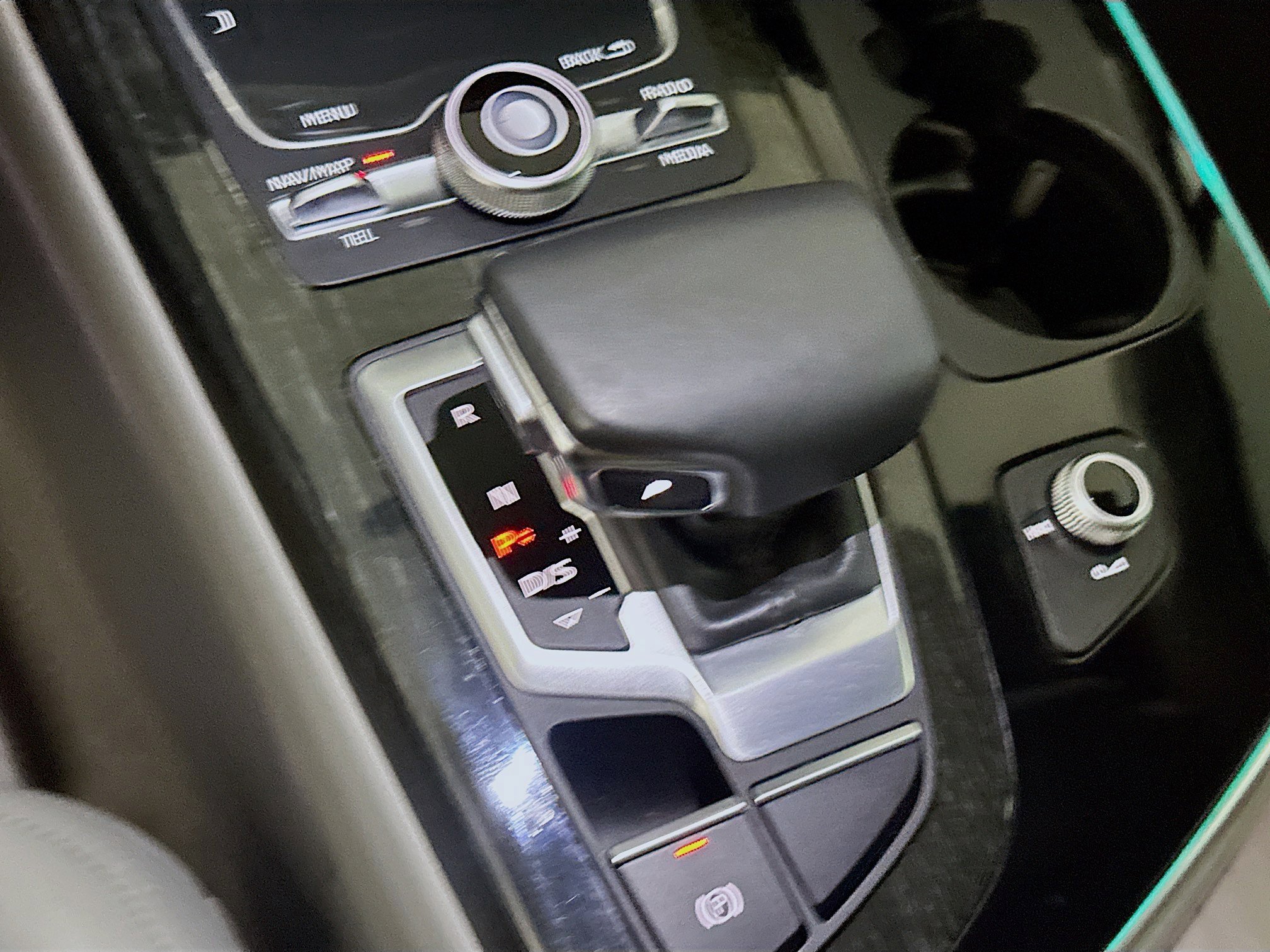 Used 2018 Audi Q7 3.0T Prestige w/ Prestige Package image 25