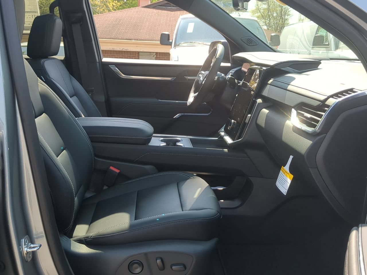New 2026 GMC Acadia Elevation w/ Super Cruise Package AWD/4WD image 29