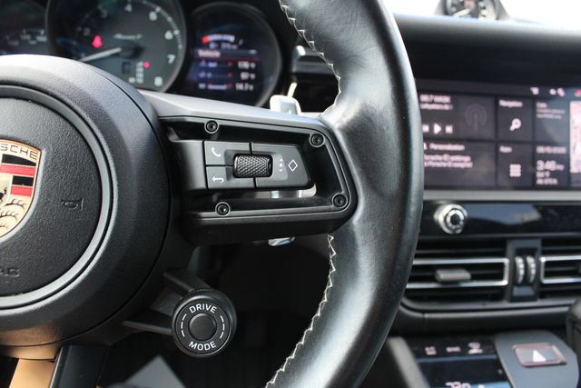 Used 2023 Porsche Macan Turbo AWD/4WD image 12