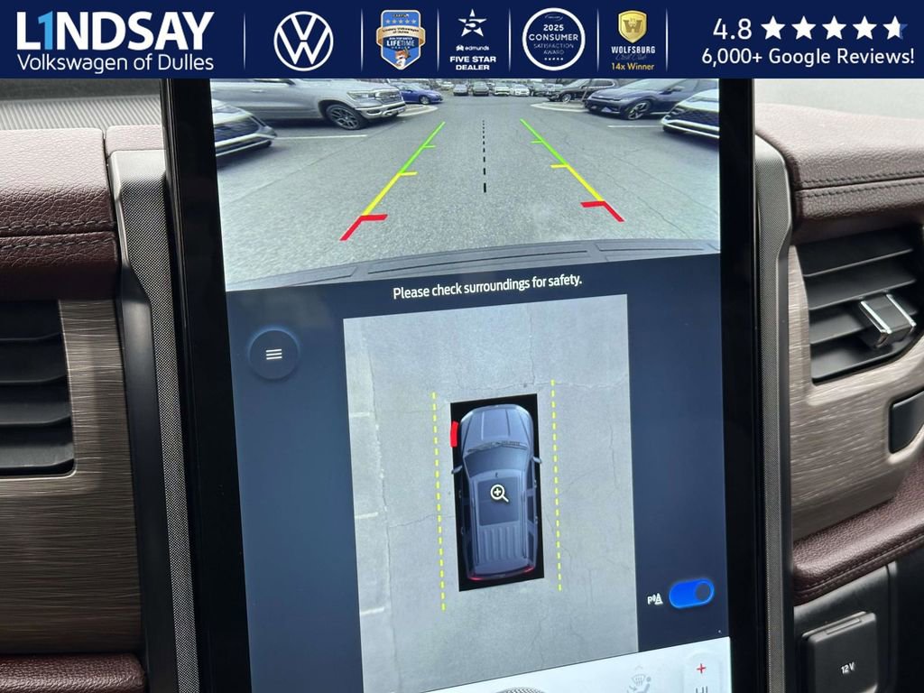 Used 2022 Ford Expedition Limited image 18