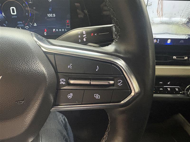 Used 2025 Chevrolet Equinox LT w/ Convenience Package II image 22