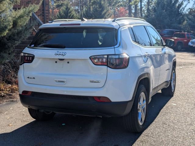 Used 2024 Jeep Compass Latitude image 3
