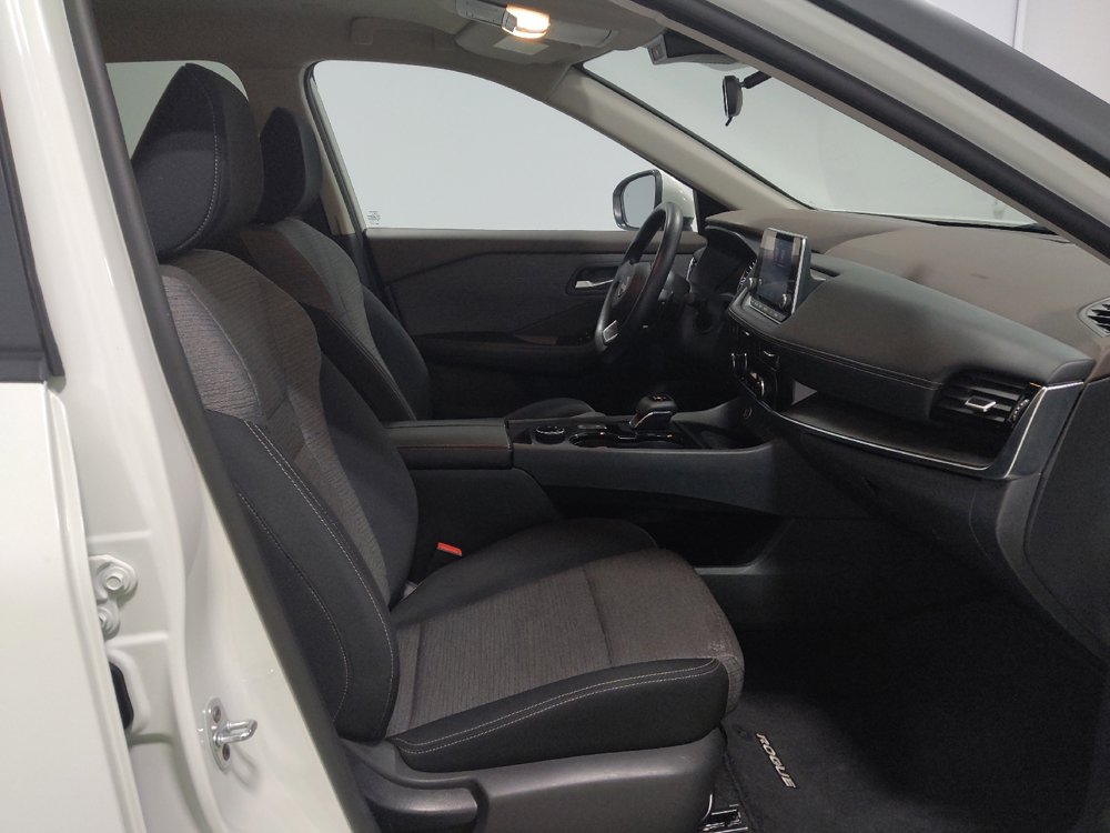Used 2023 Nissan Rogue SV image 21