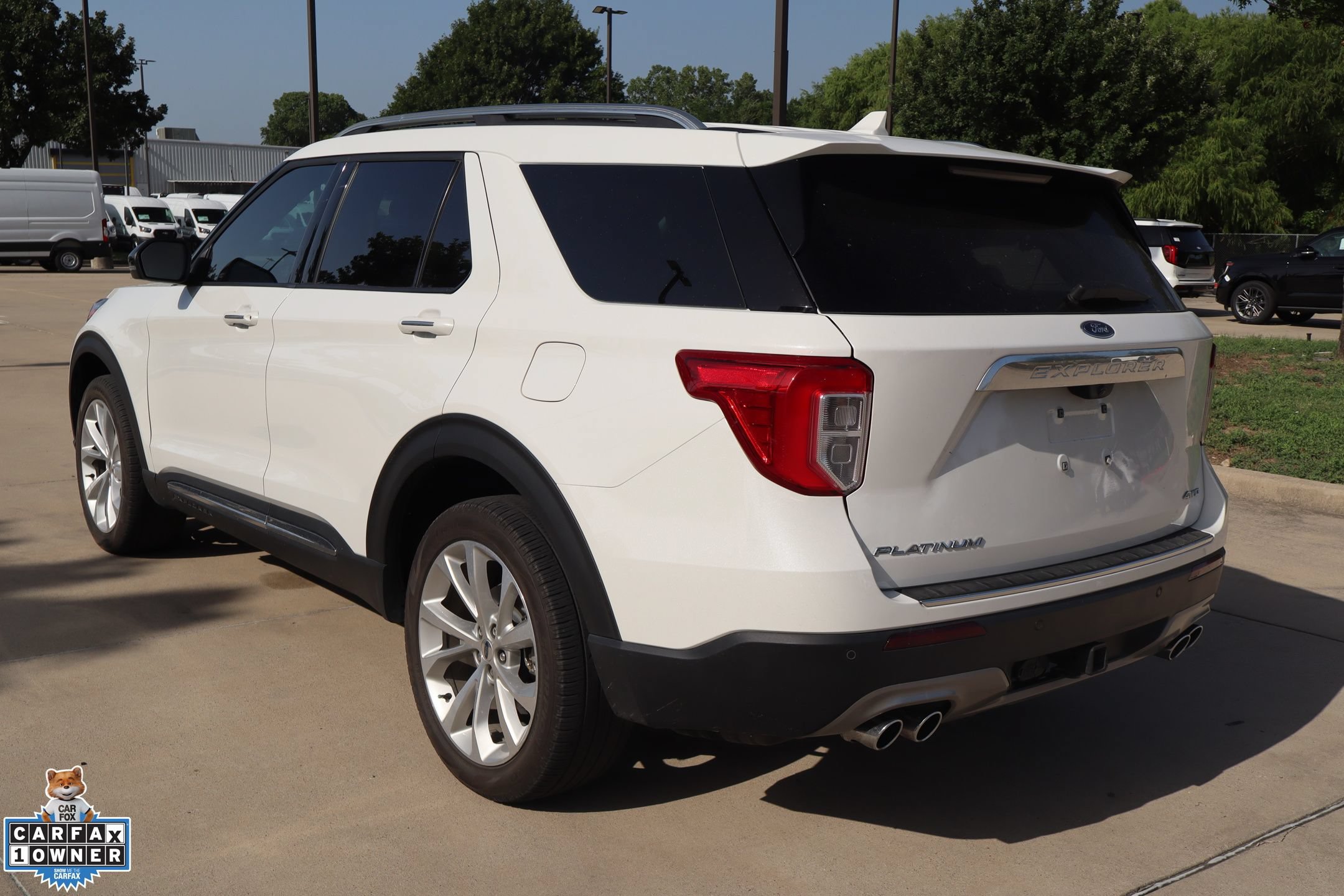 Certified 2024 Ford Explorer Platinum w/ Technology Package AWD/4WD image 6