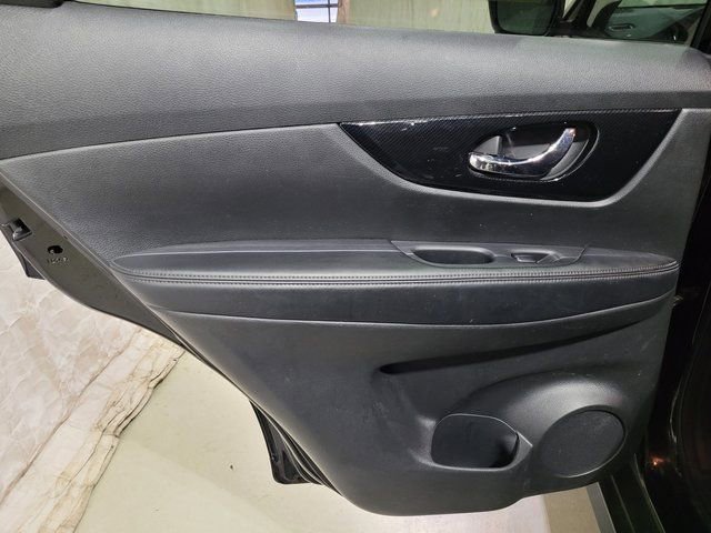 Used 2020 Nissan Rogue SL image 52