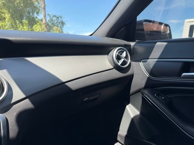 Used 2016 Mercedes-Benz CLA 250 image 26