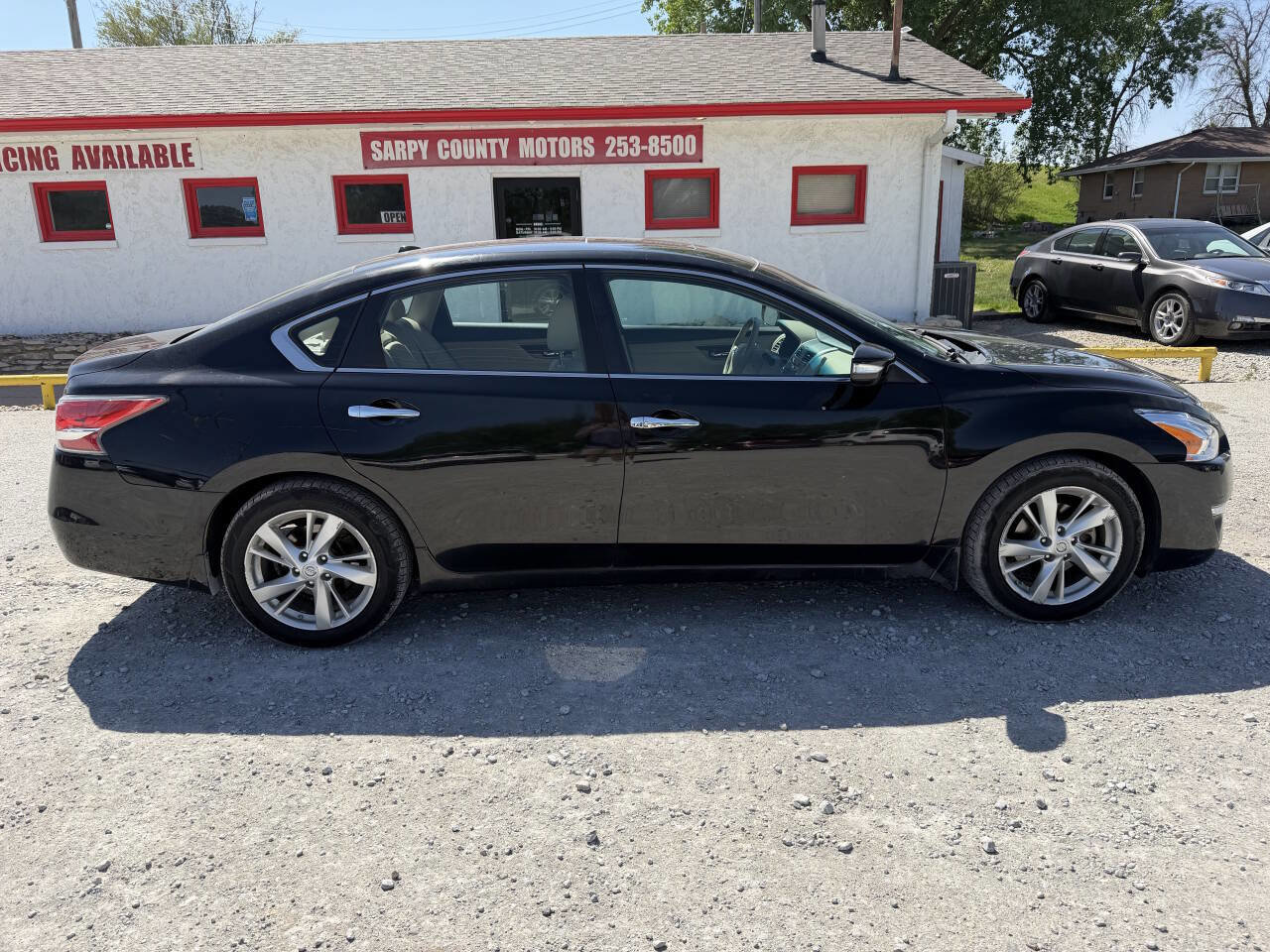 Used 2014 Nissan Altima 2.5 SL w/ Moonroof Package FWD image 2