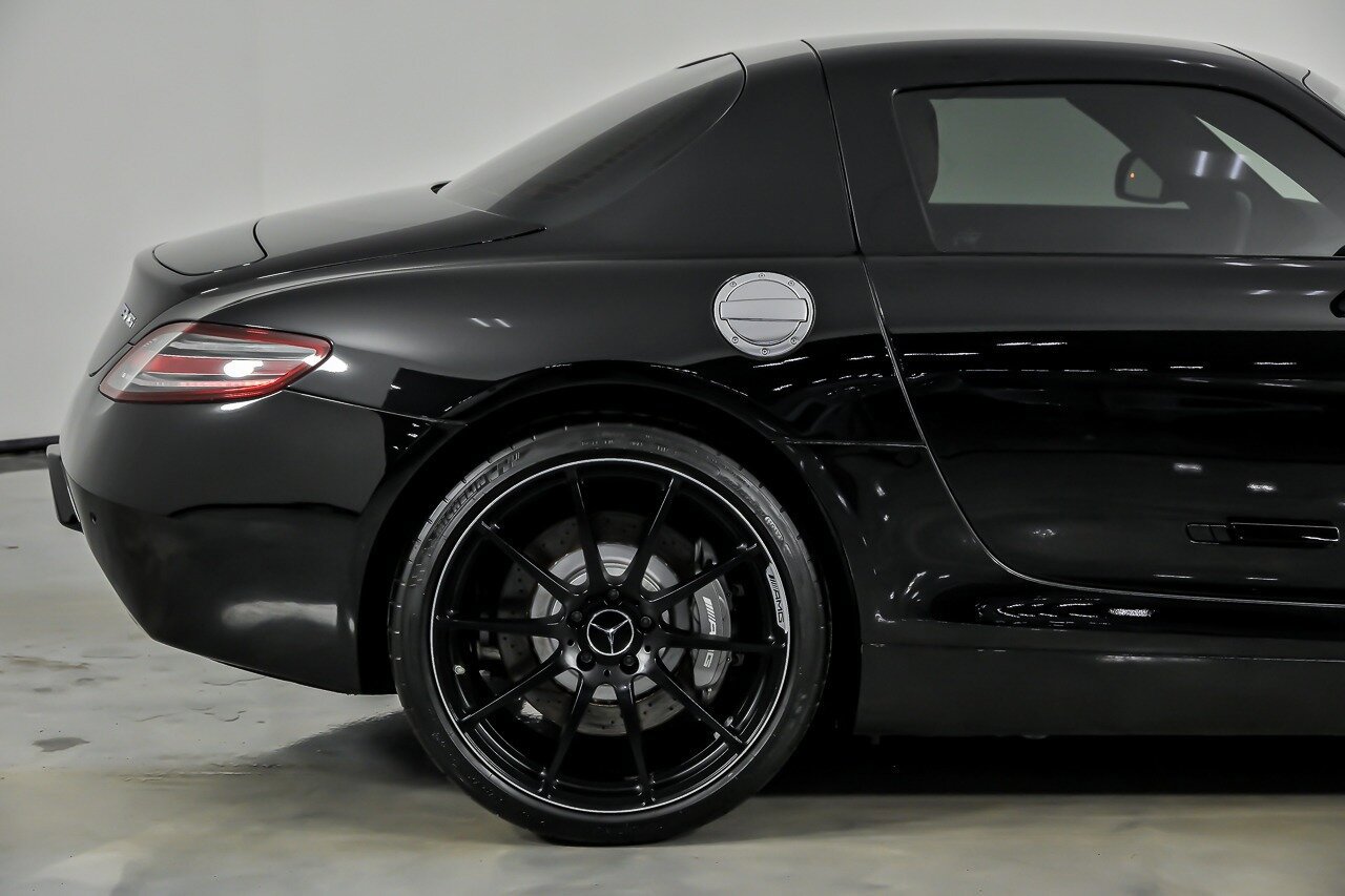 Used 2012 Mercedes-Benz SLS AMG Coupe image 14