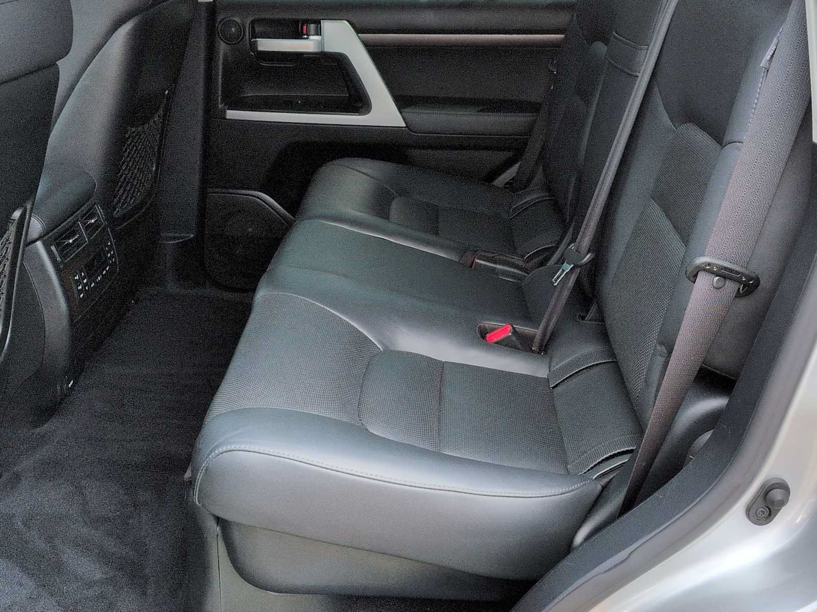 Used 2018 Toyota Land Cruiser AWD/4WD image 21