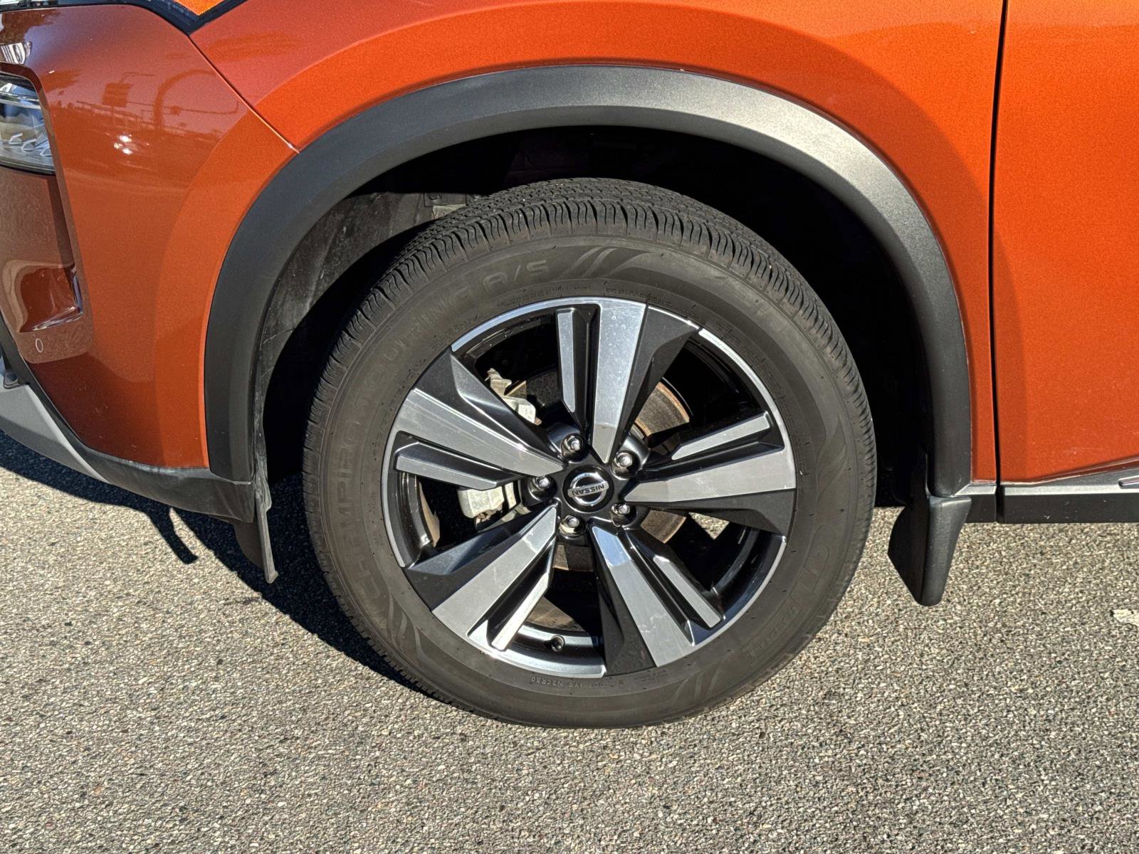 Used 2021 Nissan Rogue SL w/ Premium Package image 7