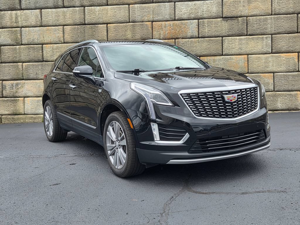 Used 2024 Cadillac XT5 Premium Luxury w/ LPO, Floor Liner Package AWD/4WD image 7