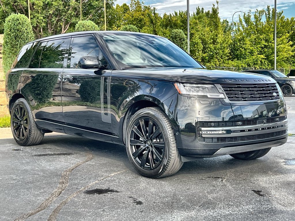 New 2027 Land Rover Range Rover Long Wheelbase SE AWD/4WD image 7