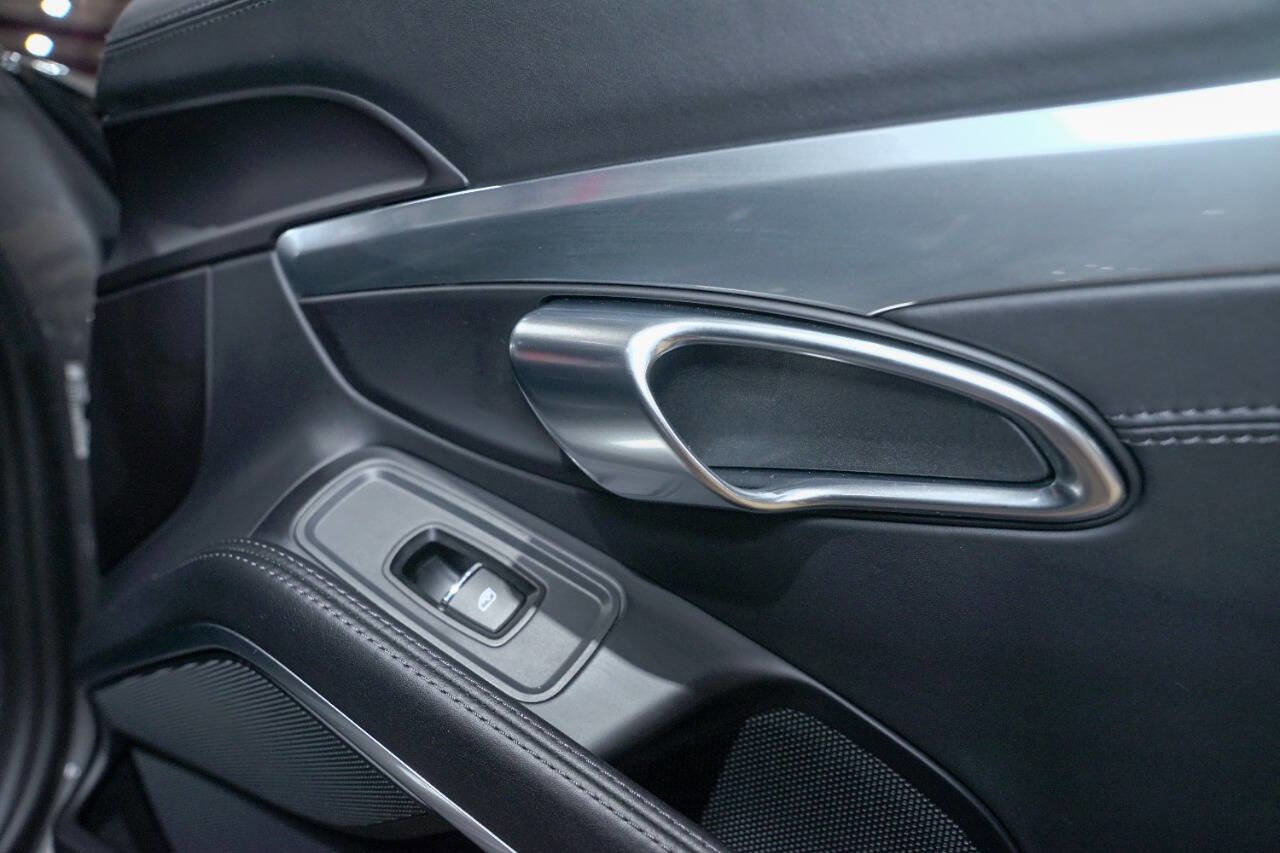 Used 2019 Porsche 911 Carrera S image 33