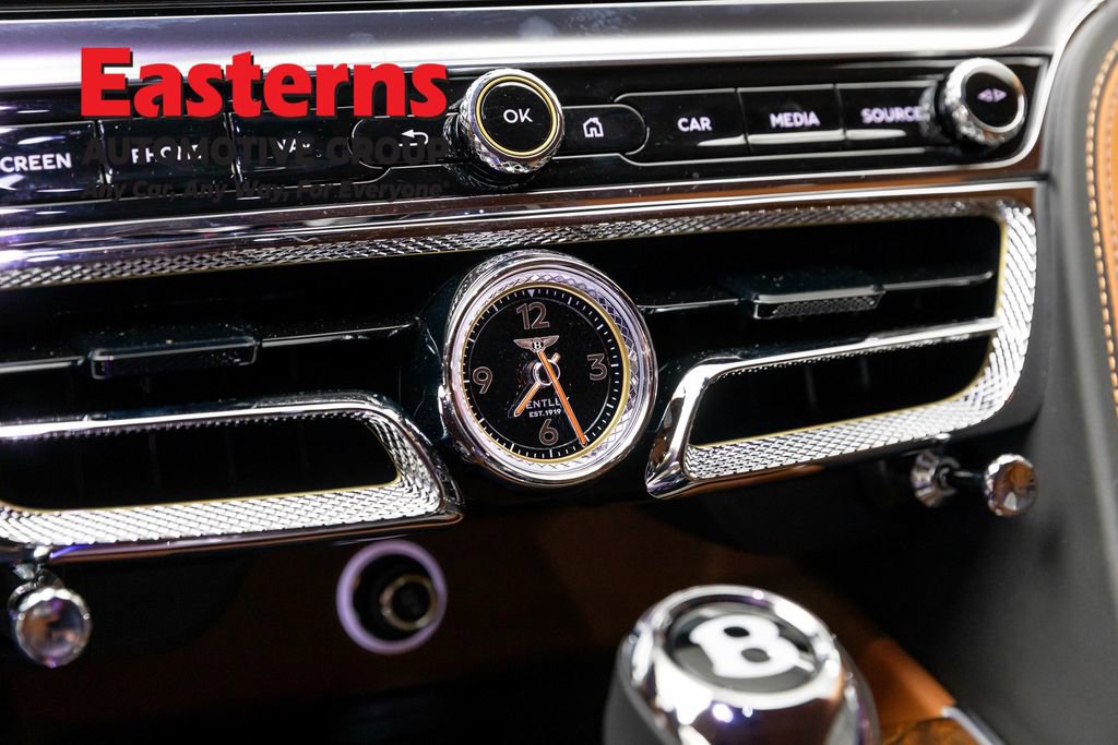 Used 2023 Bentley Flying Spur W12 image 33