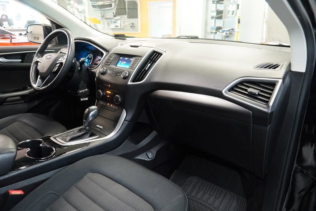 Used 2017 Ford Edge SEL AWD/4WD image 35