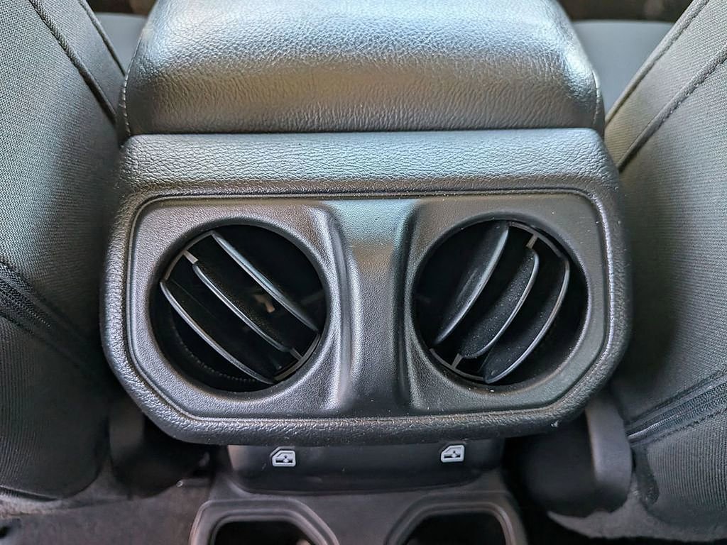 Used 2021 Jeep Wrangler Unlimited Sport image 21