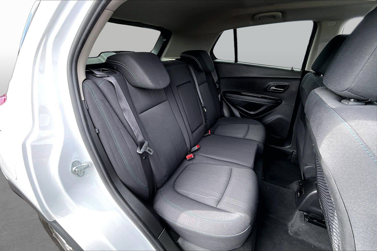 Used 2016 Chevrolet Trax LT AWD/4WD image 23