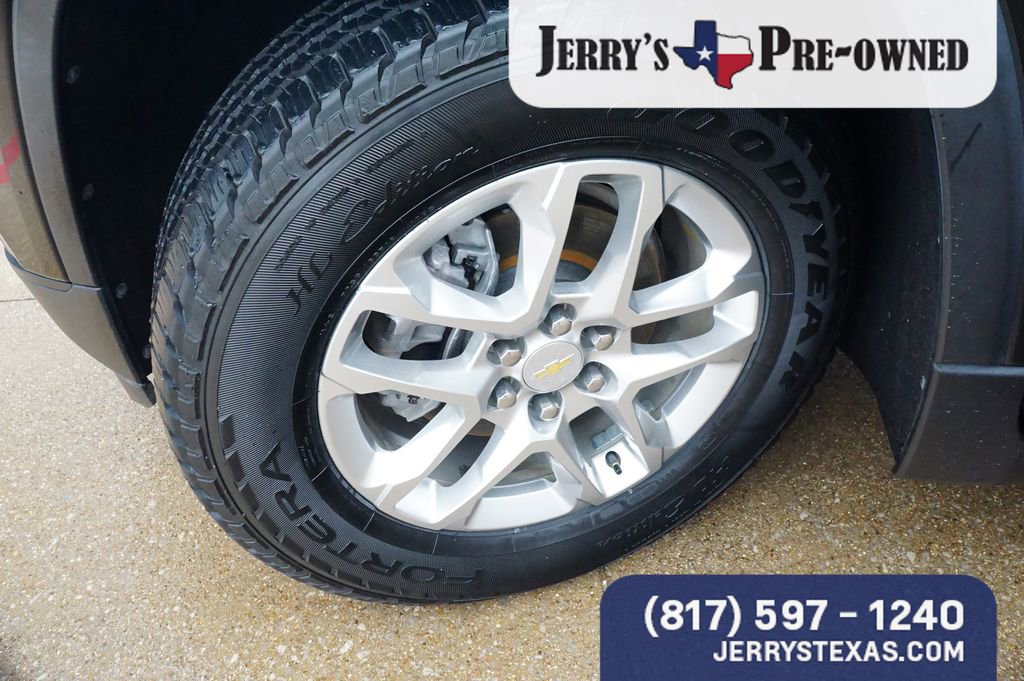 Used 2021 Chevrolet Traverse LS w/ LPO, Floor Liner Package FWD image 9