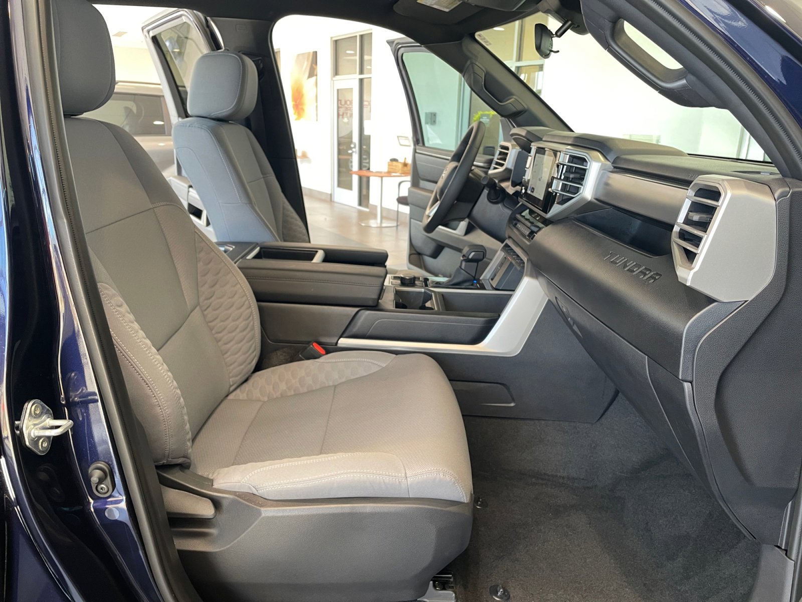 Certified 2025 Toyota Tundra SR5 w/ TRD Off-Road Package AWD/4WD image 19