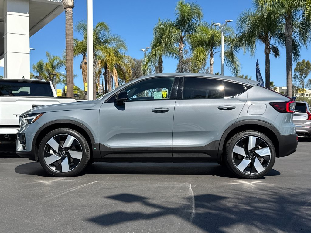 Certified 2023 Volvo C40 P8 Recharge Ultimate AWD/4WD image 2