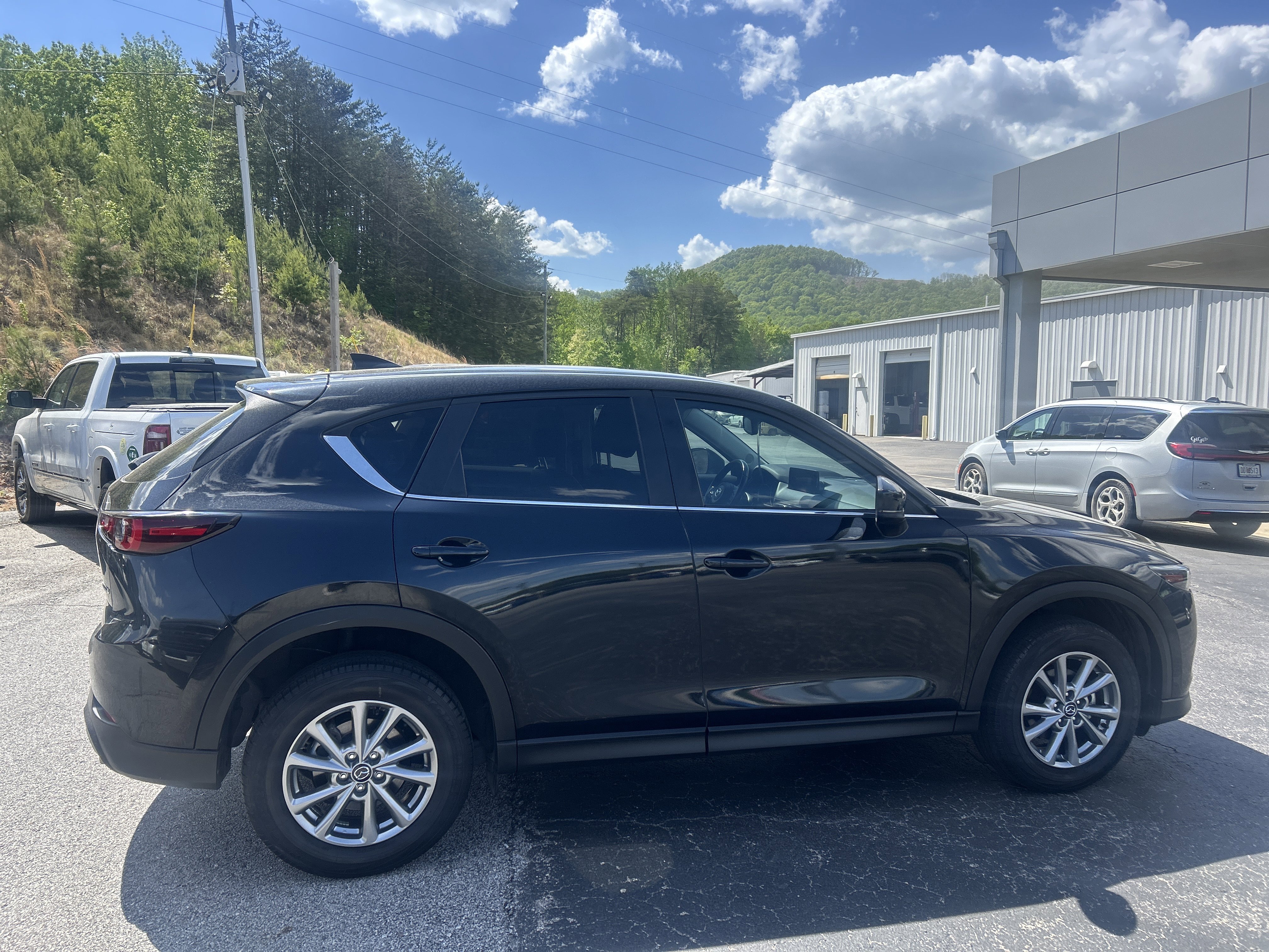 Used 2022 MAZDA CX-5 AWD 2.5 S w/ Preferred Package image 7