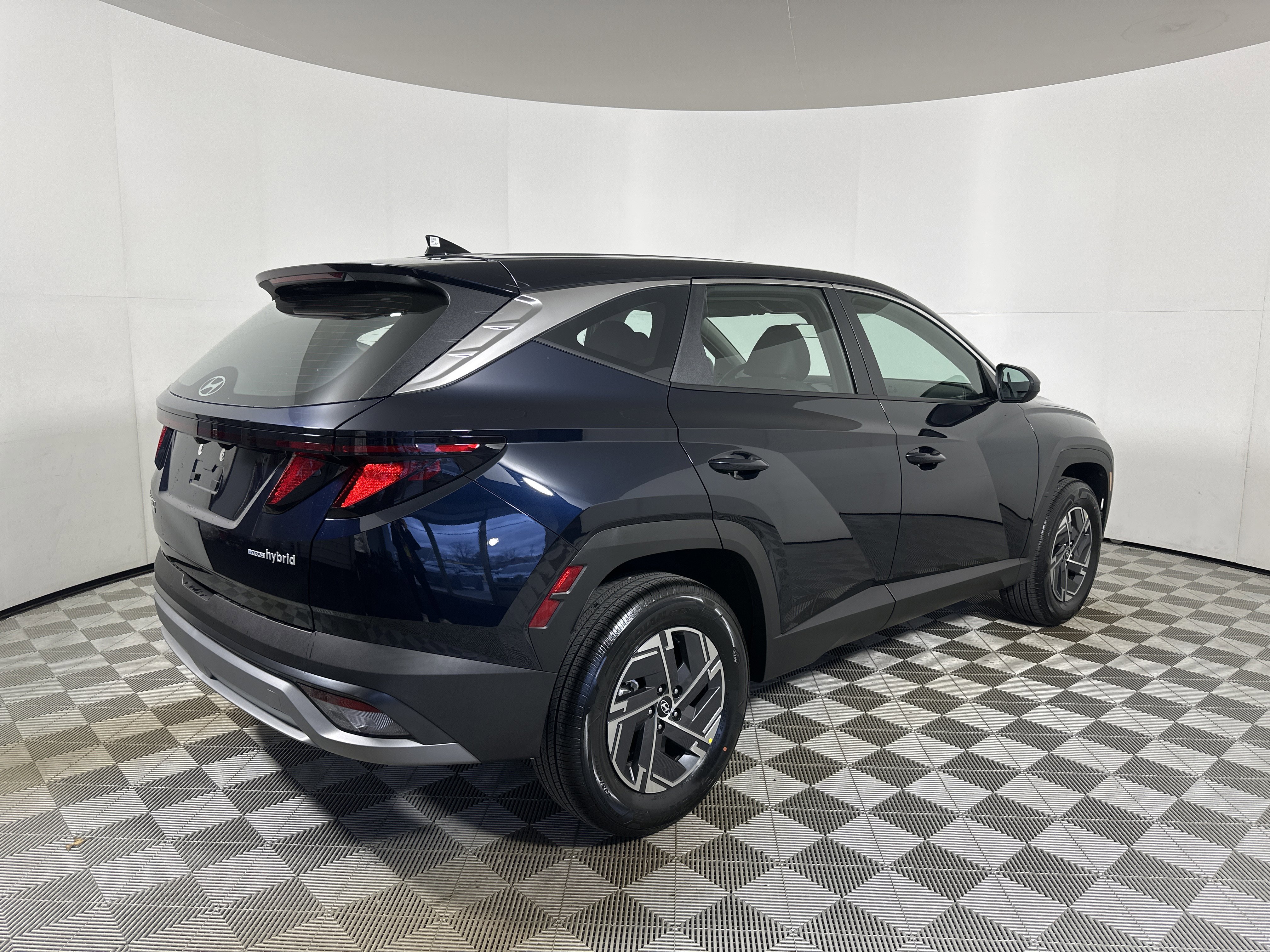 New 2026 Hyundai Tucson Blue SE AWD/4WD image 7