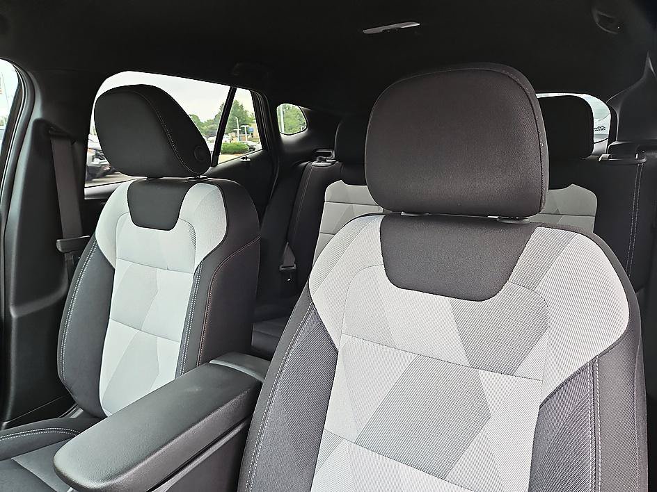 New 2026 Chevrolet Trax RS FWD image 15