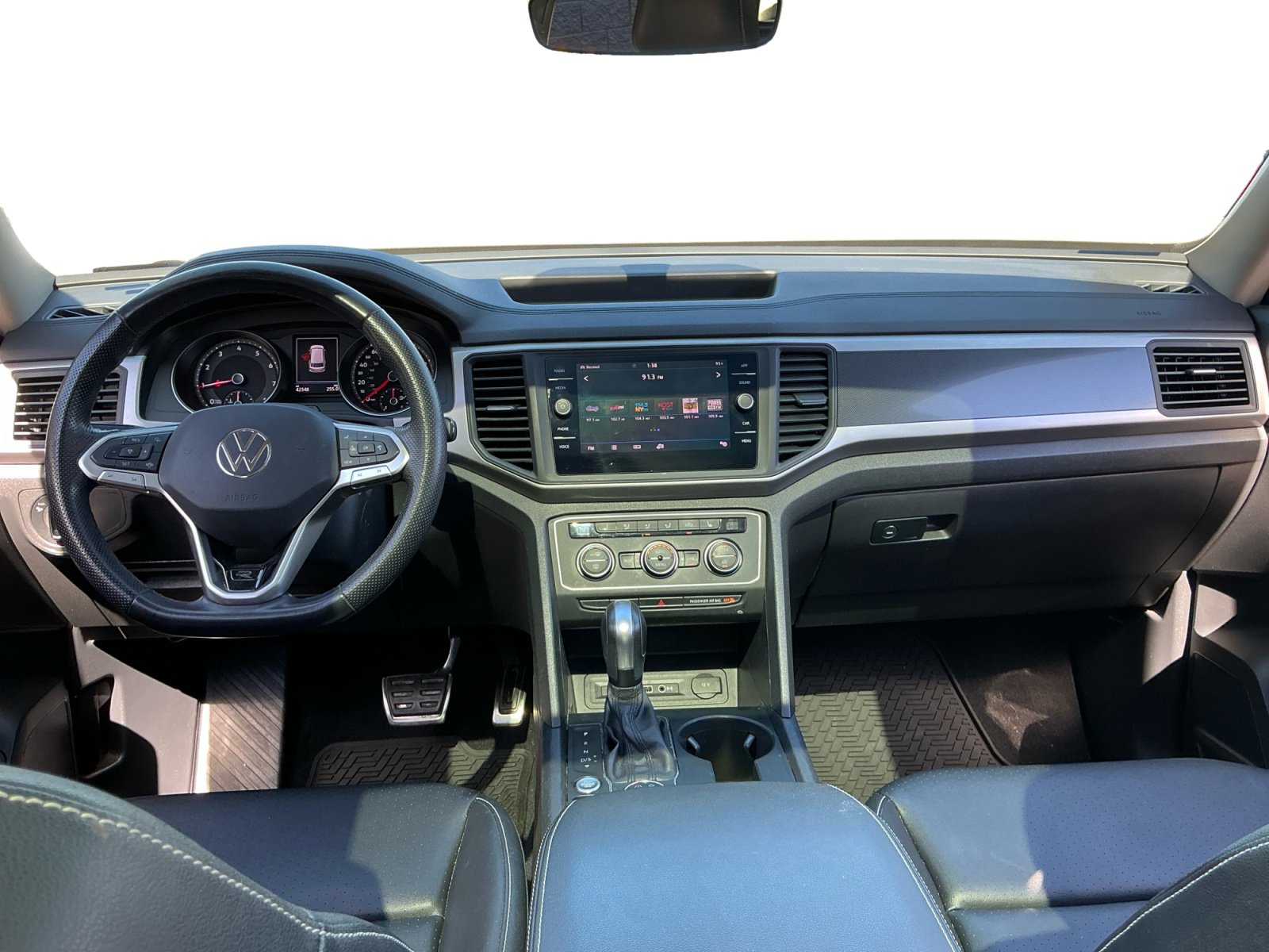 Used 2021 Volkswagen Atlas SE w/ Panoramic Sunroof Package image 11