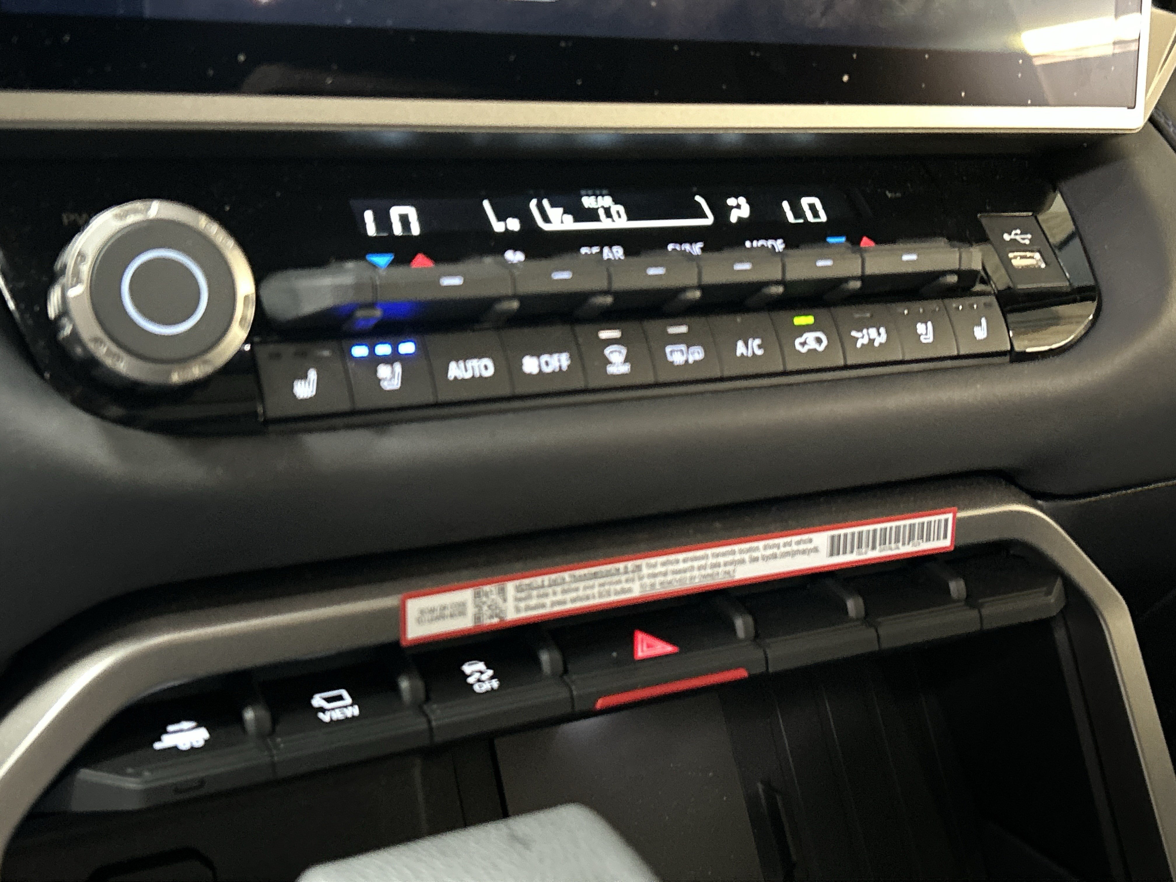 Used 2026 Toyota Sequoia Platinum AWD/4WD image 26