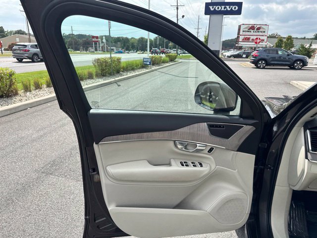 Certified 2023 Volvo XC90 B6 Plus w/ Protection Package AWD/4WD image 19