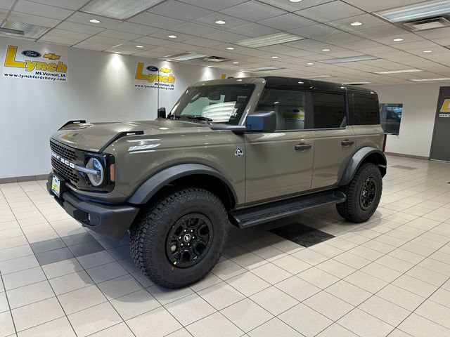 New 2026 Ford Bronco Outer Banks w/ Sasquatch Package AWD/4WD image 2