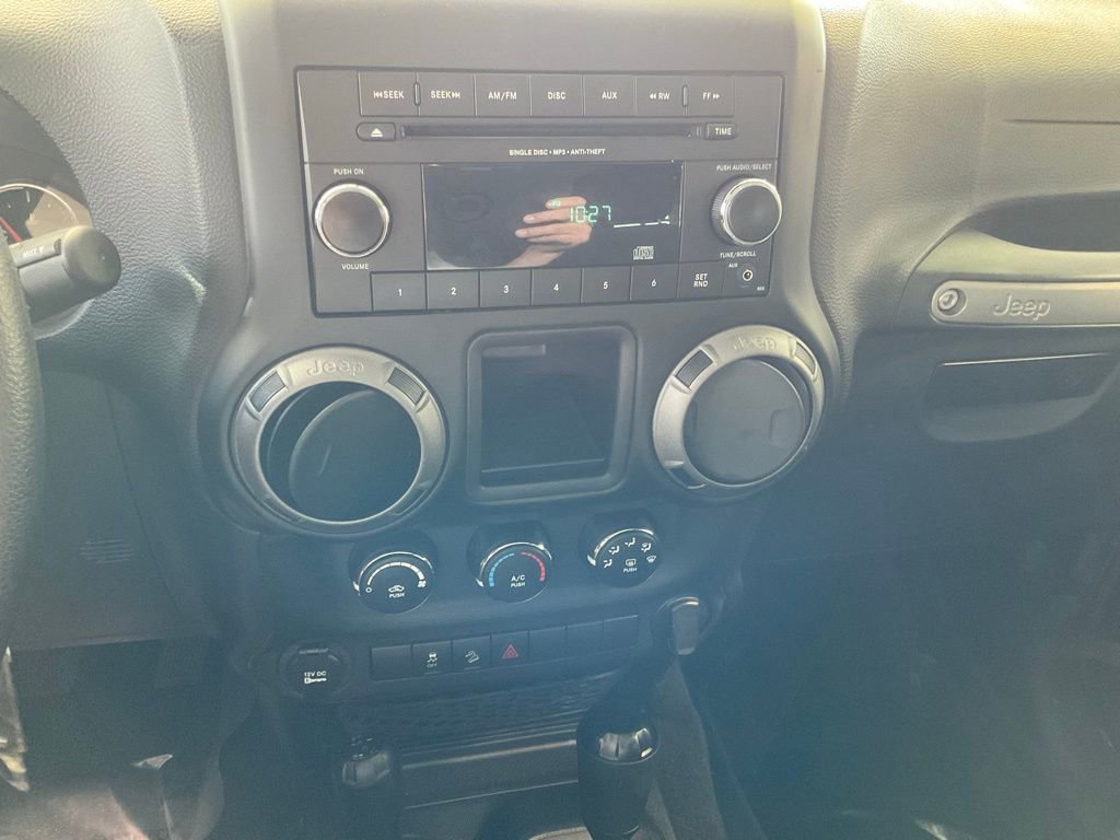 Used 2016 Jeep Wrangler Unlimited Sport image 15