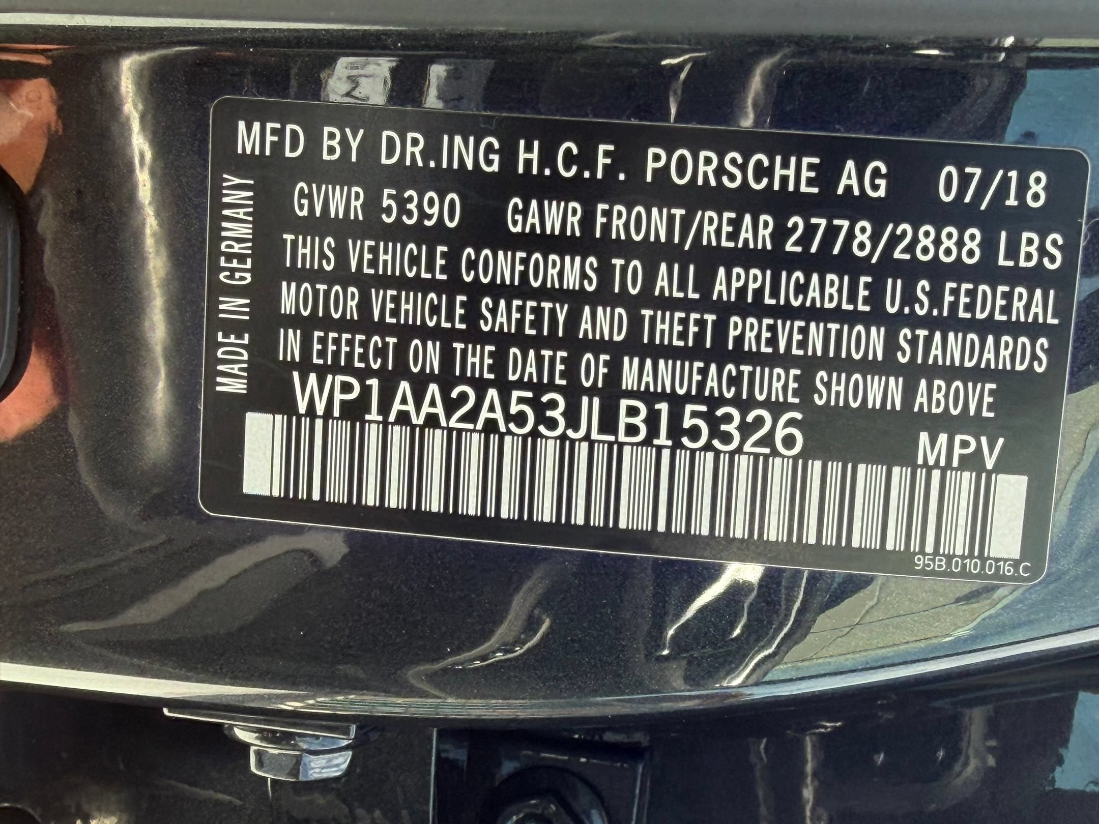 Used 2018 Porsche Macan Sport Edition AWD/4WD image 24