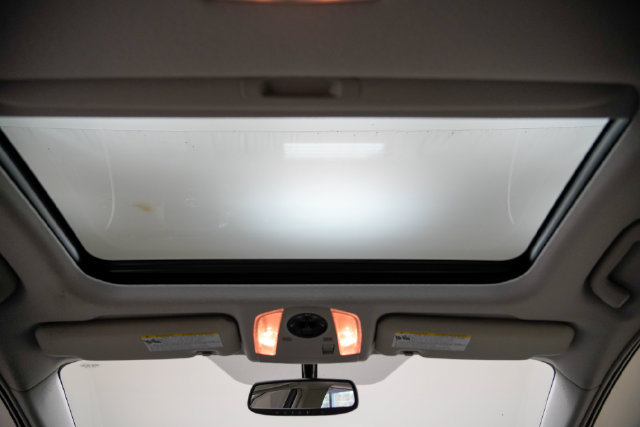 Used 2013 Toyota Prius Four w/ Deluxe Solar Roof Pkg FWD image 6