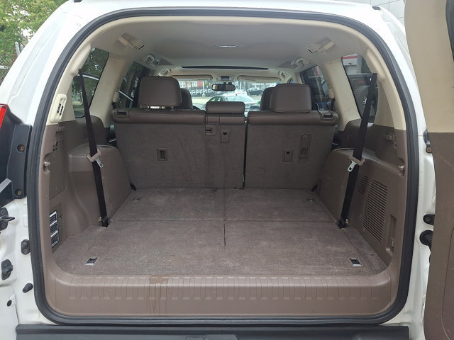 Used 2013 Lexus GX 460 AWD/4WD image 30