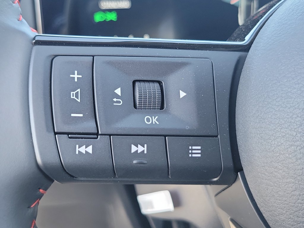 New 2026 Nissan Kicks SR FWD image 6